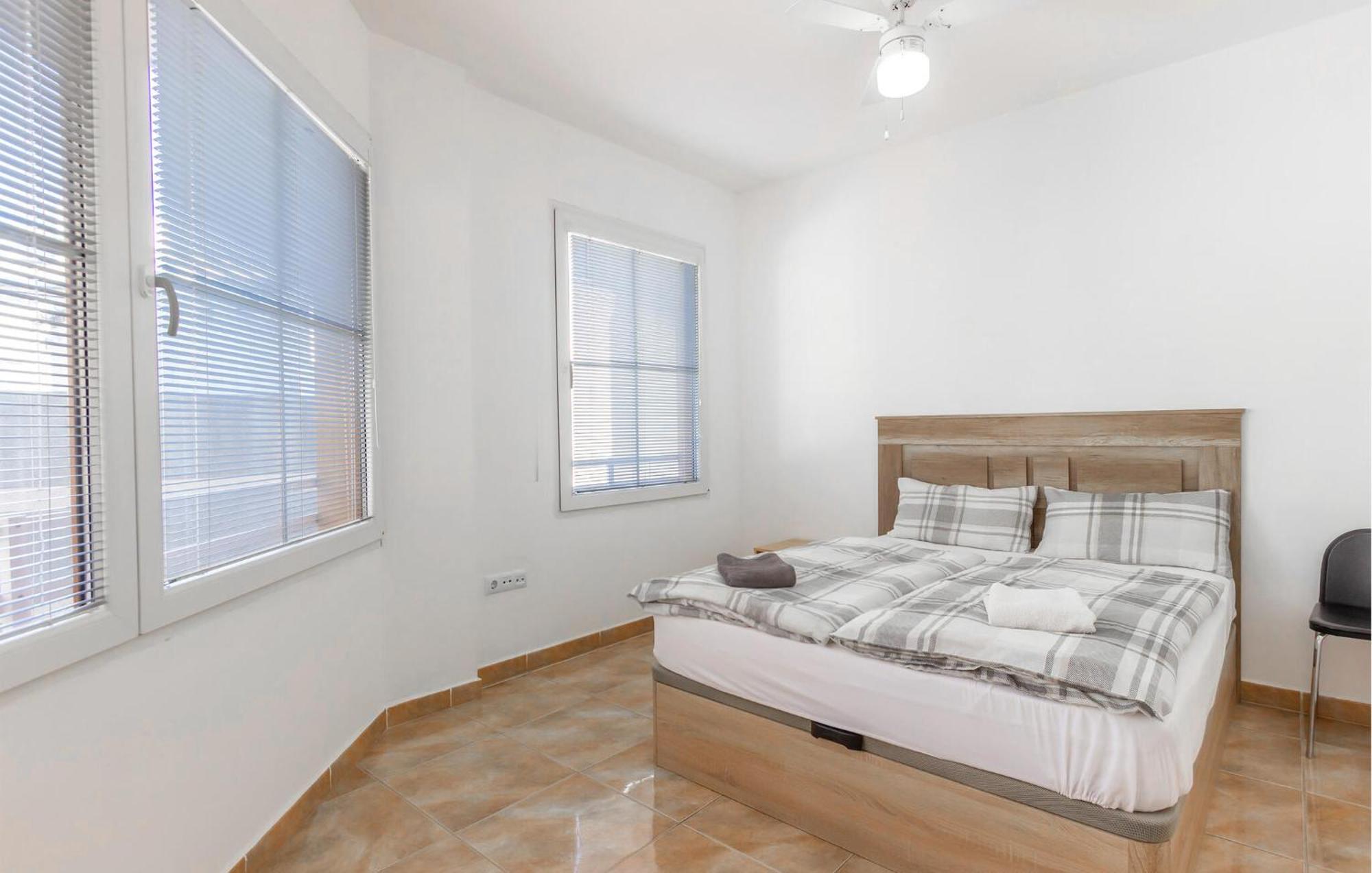 Amazing Apartment In Santa Pola Exterior foto